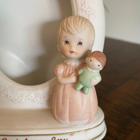 Lefton China hand painted The Christopher Collection 1983 oval photo holder - Picture 2 of 8